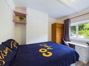 Photo 29- click for photo gallery